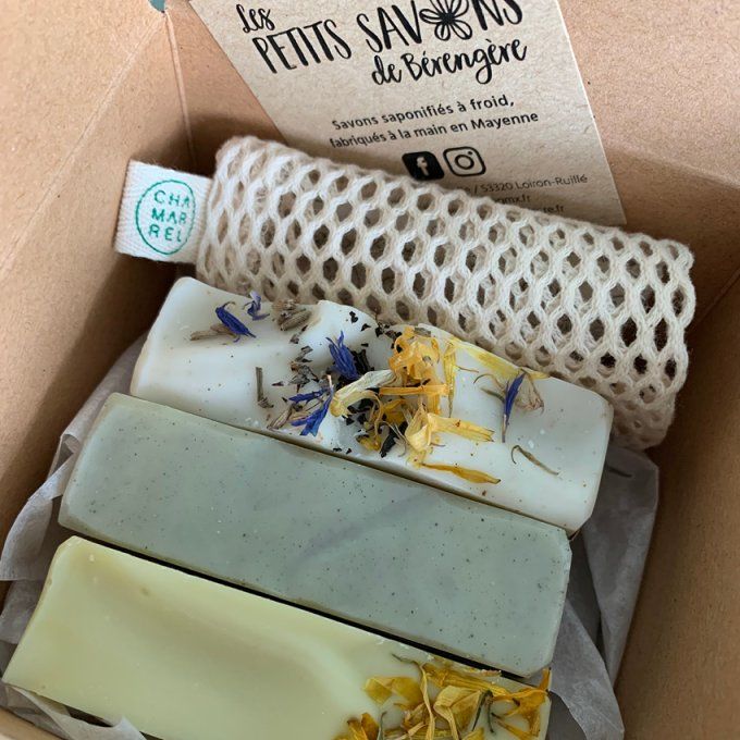Coffret Cadeau 3 savons avec sauve-savon